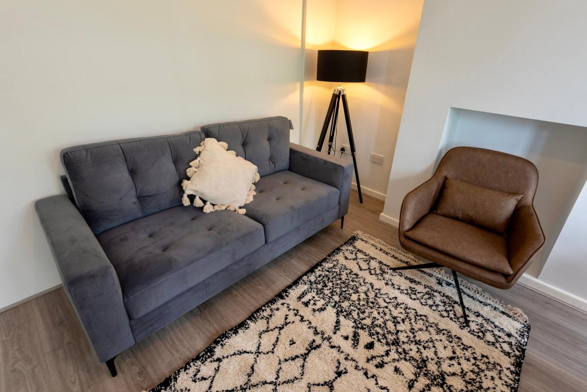 Double Room In Refurbished 5 Bed Home With Wifi And Tv BW Room 4 Solihull Exterior photo